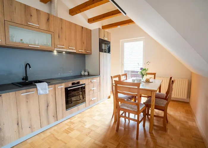 View Lenart * 博希尼